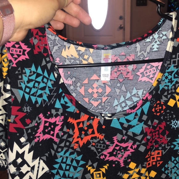 Patterned Tunic - Picture 2 of 6